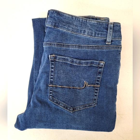 Maurices Jeans - Picture 1 of 9